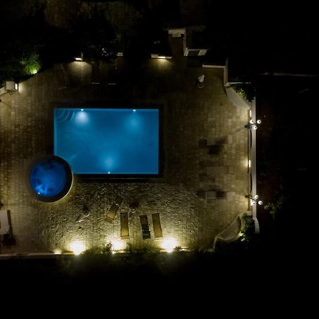Appartamento Gardenia In Villa Mariella オストゥーニ エクステリア 写真