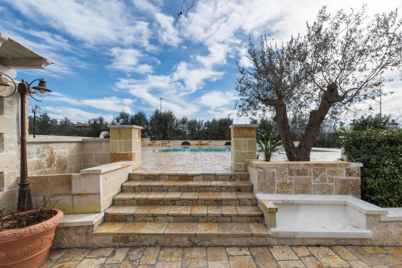 Appartamento Gardenia In Villa Mariella オストゥーニ エクステリア 写真