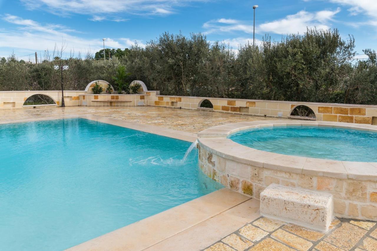 Appartamento Gardenia In Villa Mariella オストゥーニ エクステリア 写真