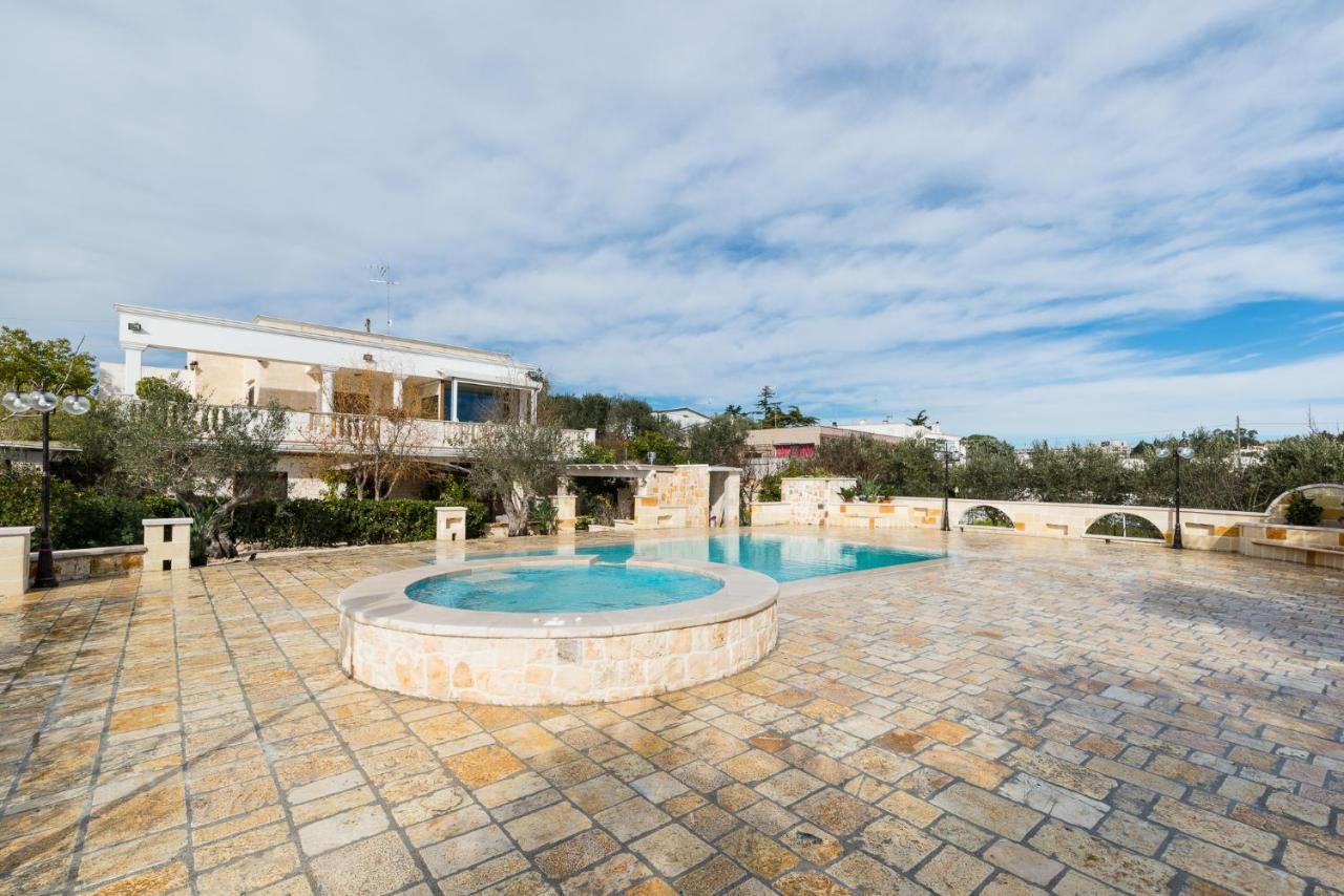 Appartamento Gardenia In Villa Mariella オストゥーニ エクステリア 写真