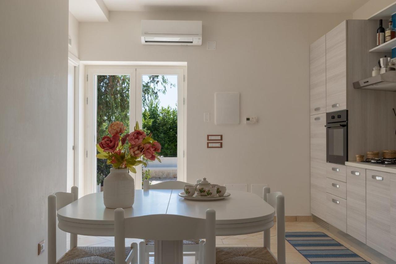 Appartamento Gardenia In Villa Mariella オストゥーニ エクステリア 写真