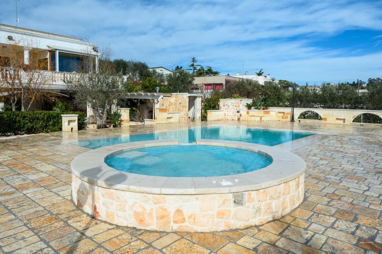 Appartamento Gardenia In Villa Mariella オストゥーニ エクステリア 写真