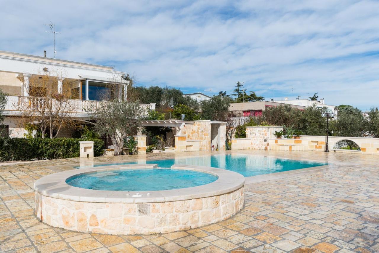 Appartamento Gardenia In Villa Mariella オストゥーニ エクステリア 写真