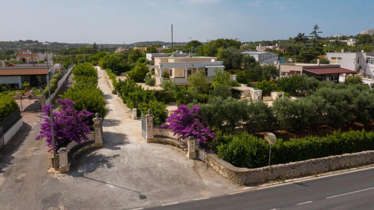 Appartamento Gardenia In Villa Mariella オストゥーニ エクステリア 写真