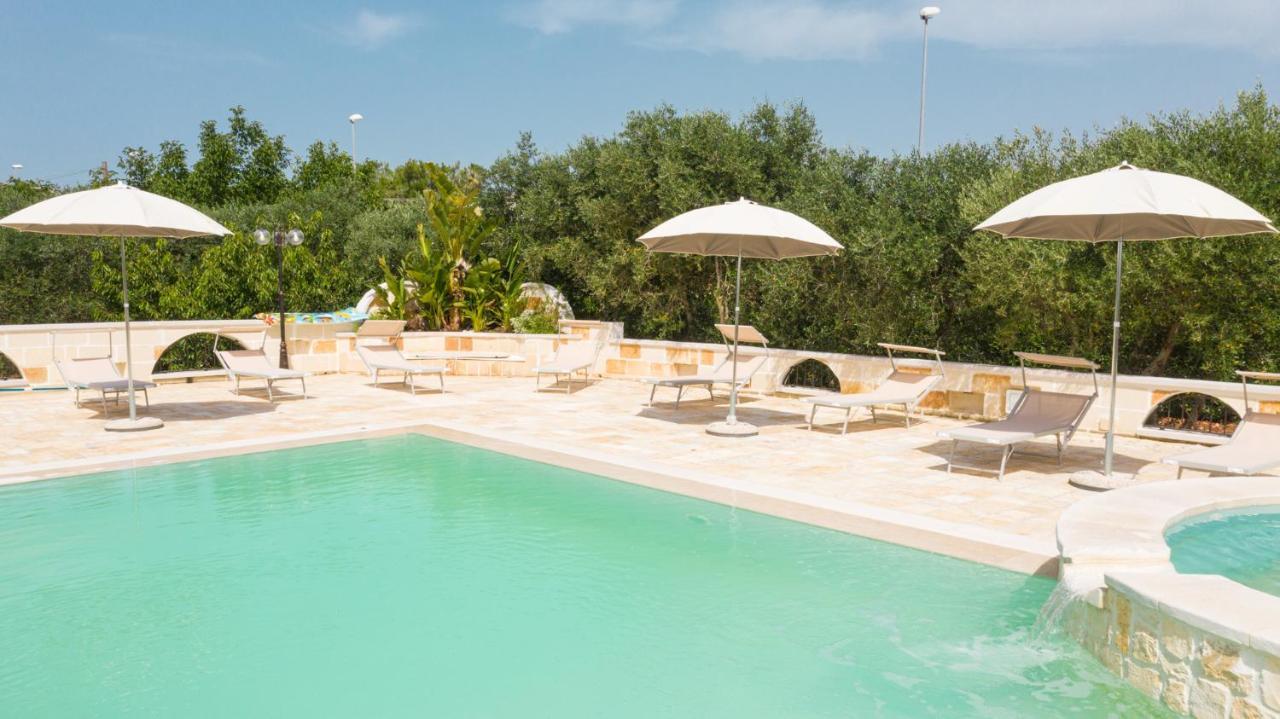 Appartamento Gardenia In Villa Mariella オストゥーニ エクステリア 写真
