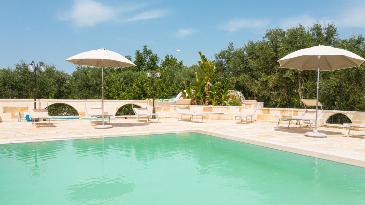Appartamento Gardenia In Villa Mariella オストゥーニ エクステリア 写真