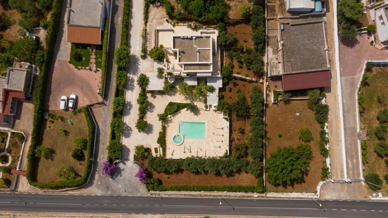 Appartamento Gardenia In Villa Mariella オストゥーニ エクステリア 写真
