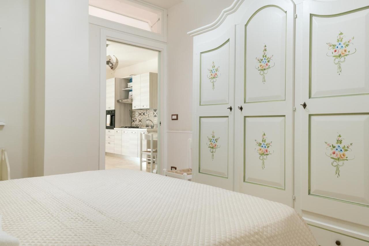 Appartamento Gardenia In Villa Mariella オストゥーニ エクステリア 写真
